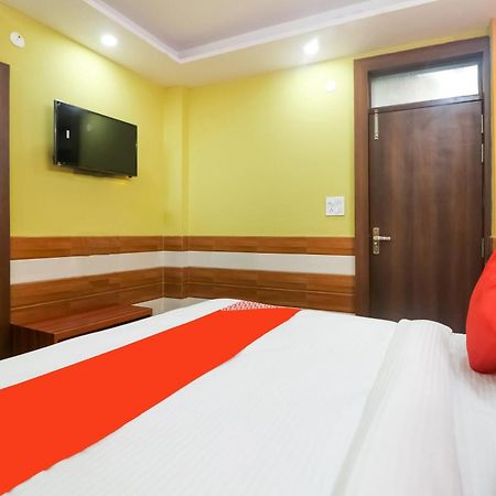 Hotel O Mayur Plaza Delhi  Exterior photo