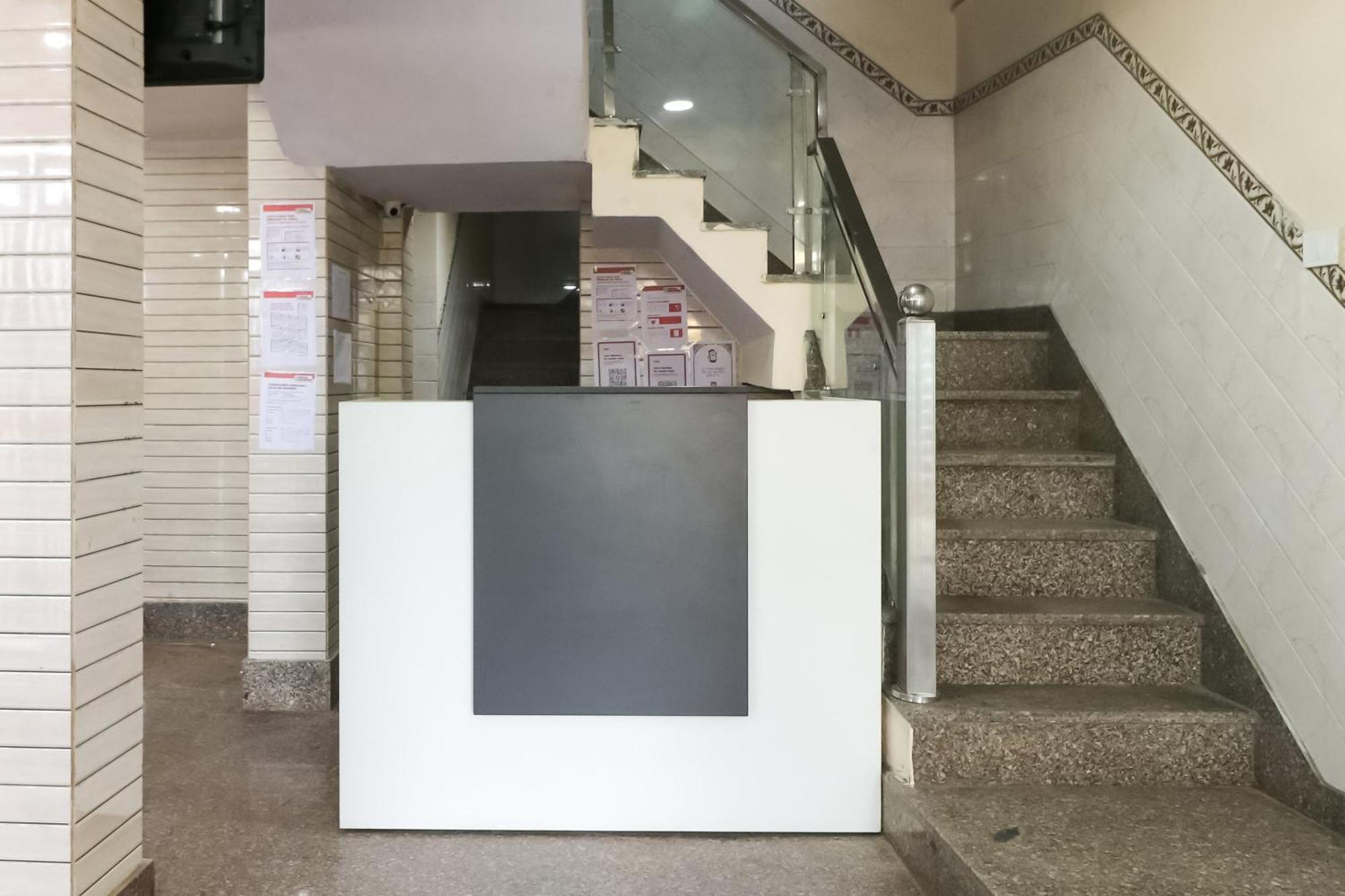 Hotel O Mayur Plaza Delhi  Exterior photo