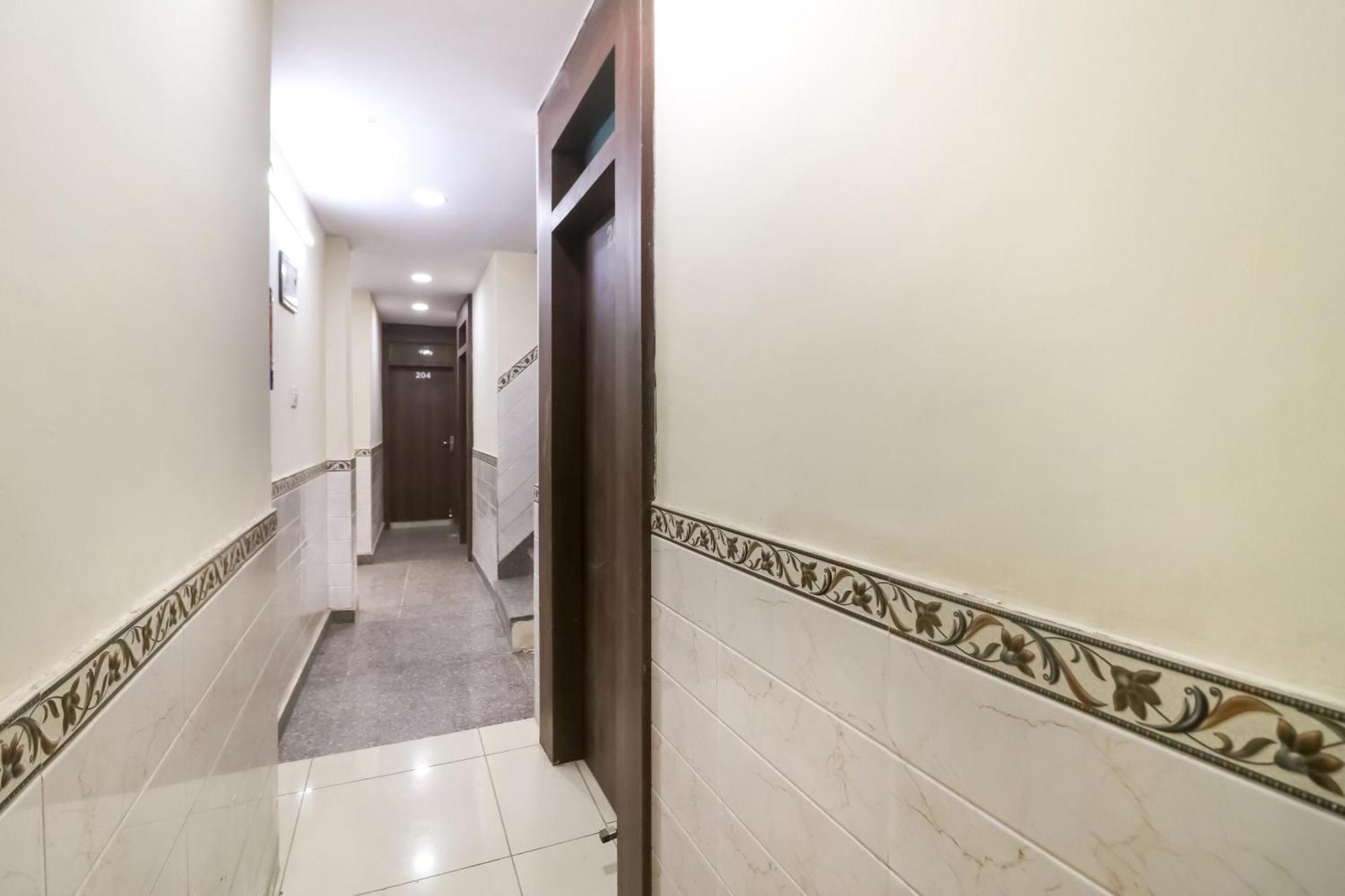 Hotel O Mayur Plaza Delhi  Exterior photo